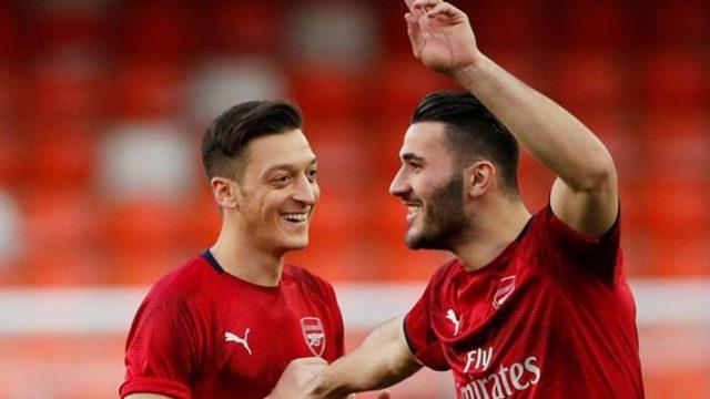 Fenerbahçe transfer haberleri! Fenerbahçe, Mesut’un Arsenal’den arkadaşını kadroya katıyor!