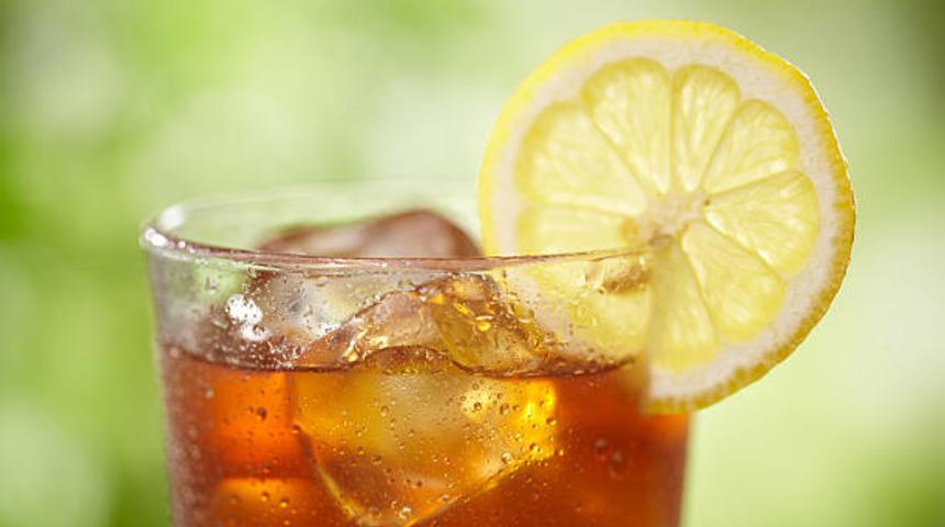 Çocuklar bu tarife bayılacak! Ev yapımı soğuk çay tarifi