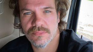 Tolga Karel'den çok konuşulan yeni aile pozları! Amerika'ya yerleşip, tır şoförü olmuştu...