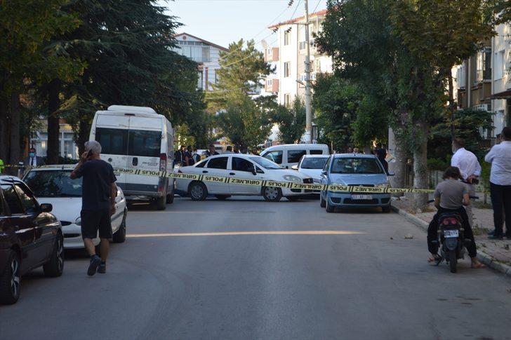 Afyonkarahisar'da karısı, kayınvalidesi ve kayınpederini silahla öldüren polis memuru yaşamına son verdi G5