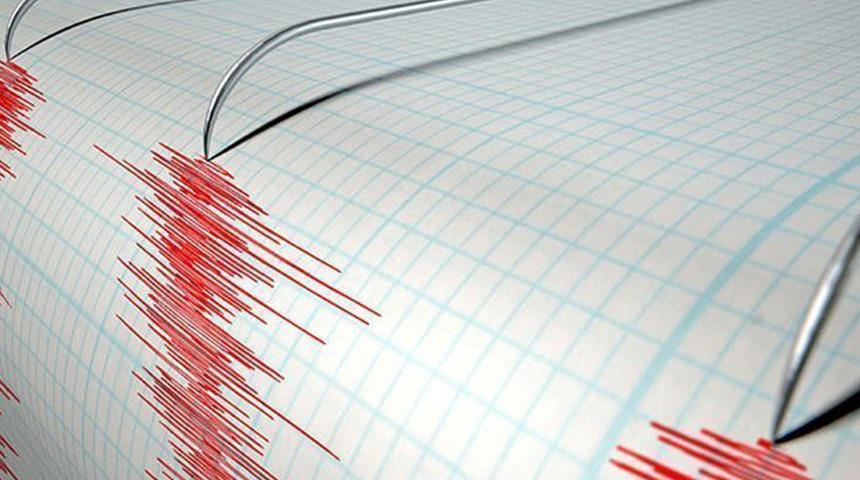 Filipinler'de 7,1 büyüklüğünde deprem: Tsunami uyarısı yapıldı