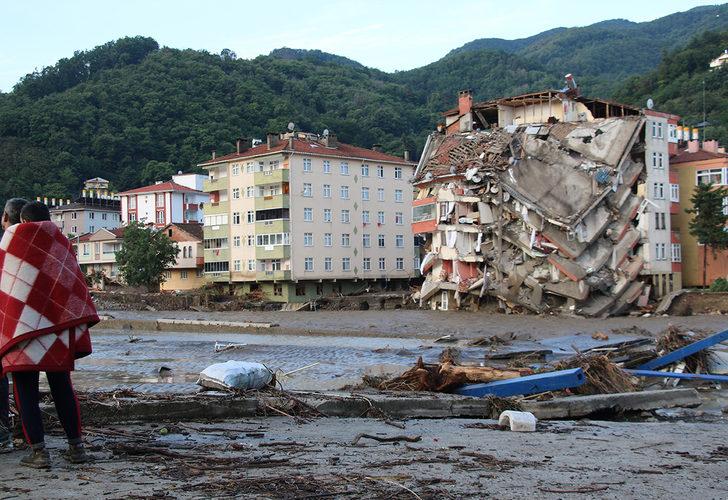 Kastamonu'daki sel felaketinde acı bekleyiş sürüyor: Çocuklarım, torunlarım, gelinim, oğlum yok G1