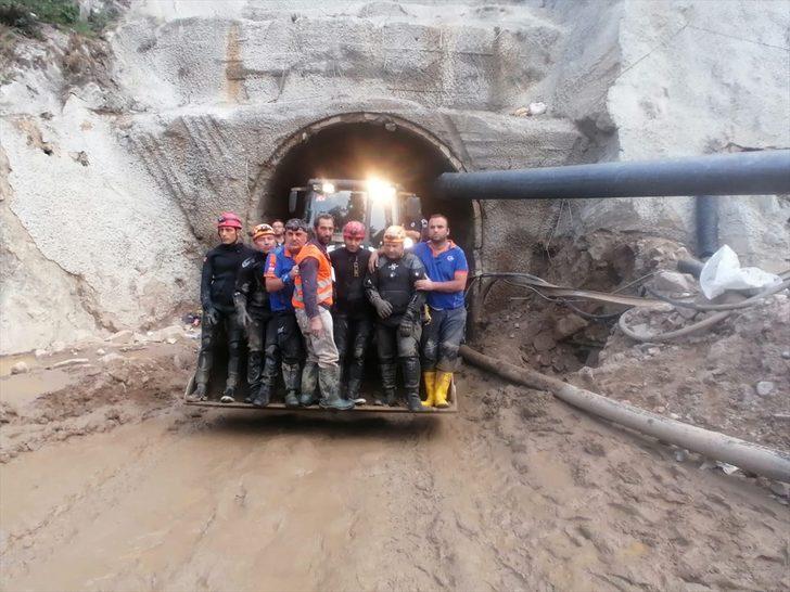 Erzurum'da 7 gün önce sele kapılan işçiyi arama çalışmaları sürüyor G2