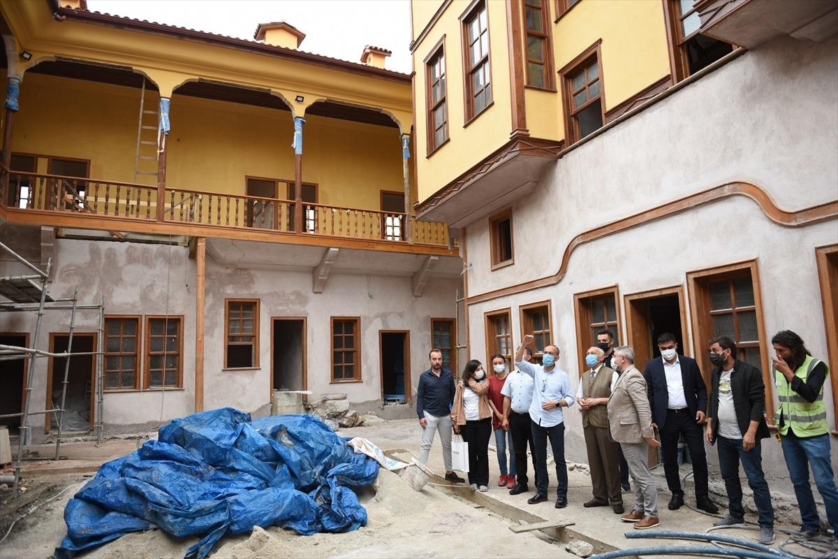 &Ccedil;orum'daki &uuml;nl&uuml; Veli Paşa Hanı'nda restorasyon &ccedil;alışmalarında sona gelindi