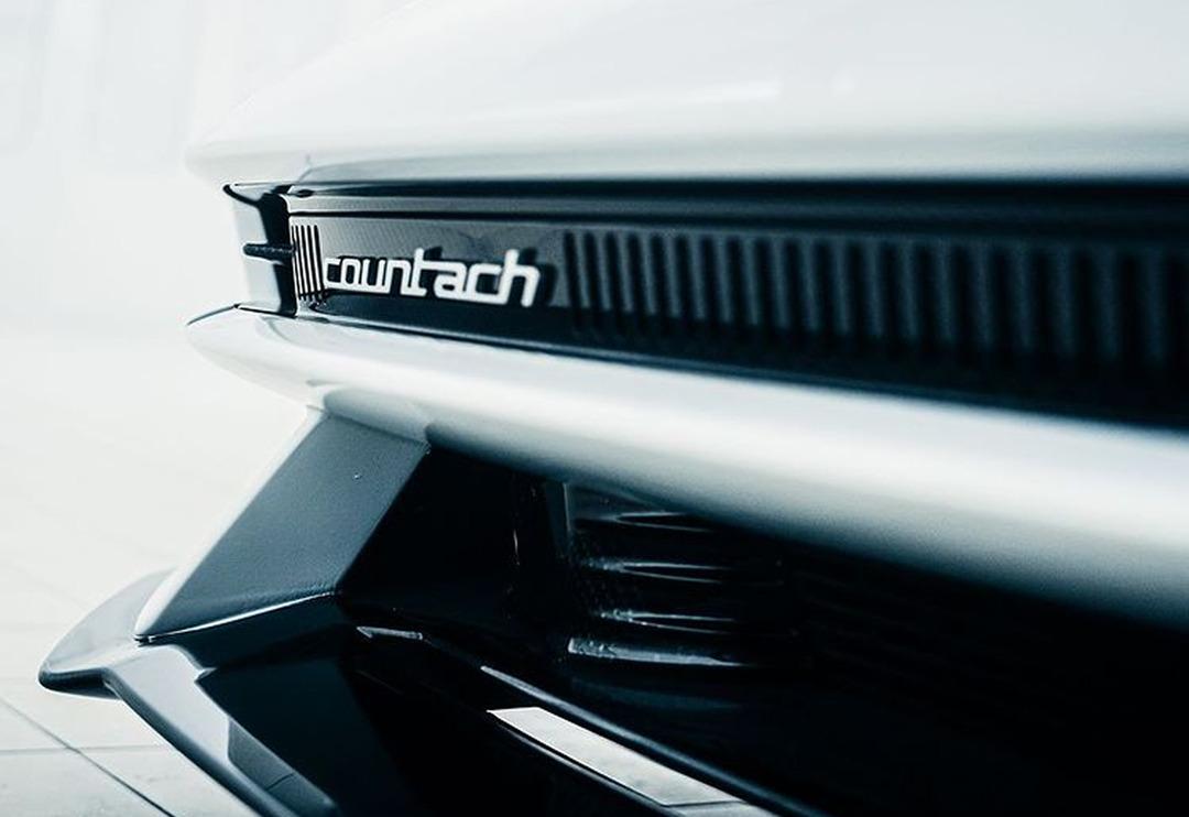 Efsane model Lamborghini Countach geri d&ouml;n&uuml;yor! Yeni ipu&ccedil;ları geldi