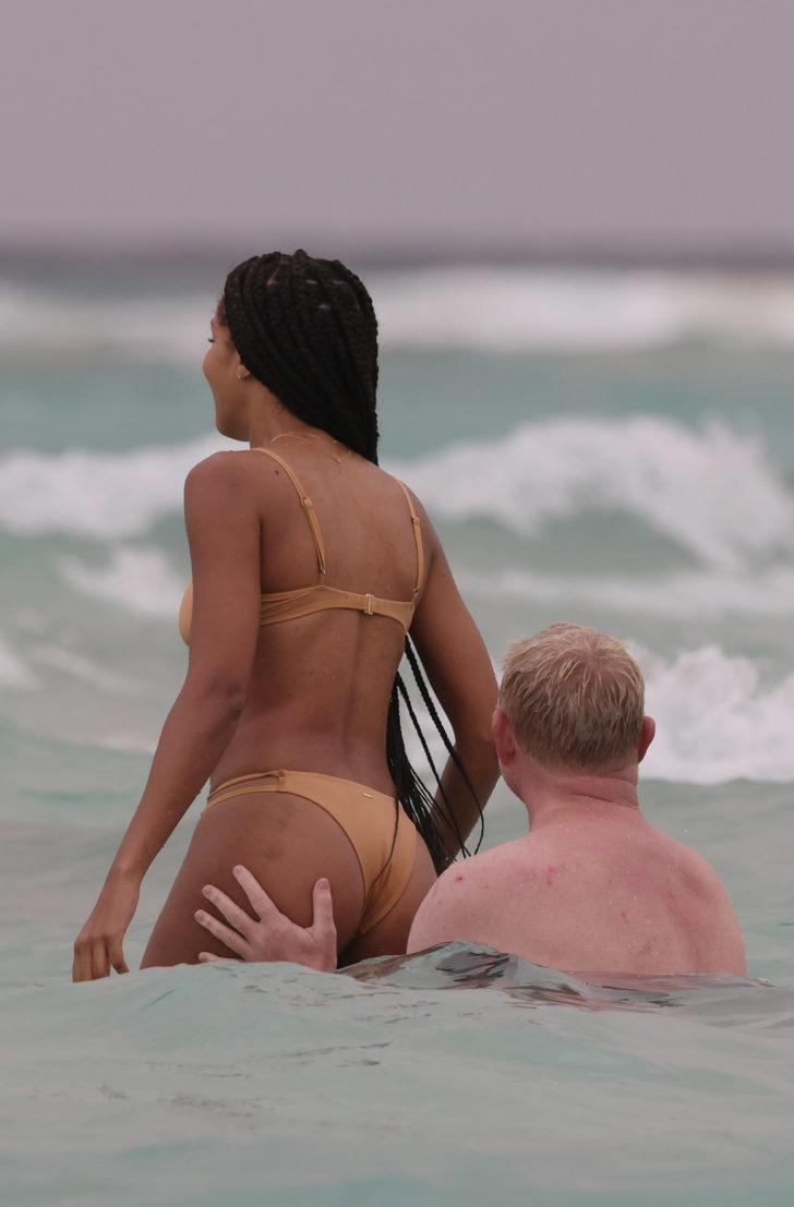 Boris Becker suda da karada da genç aşkından kopamadı G3