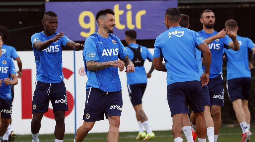 Fenerbahçe'de Valencia antrenmanda yer almadı