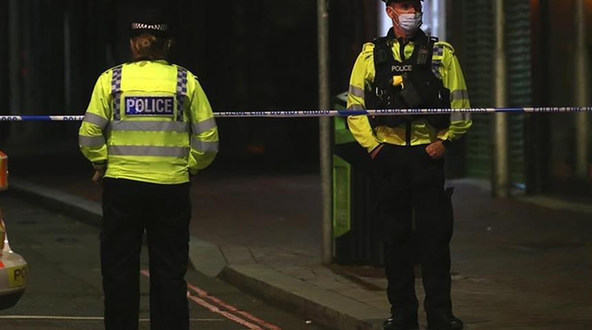 İngiltere'de silahlı saldırı! 6 ölü