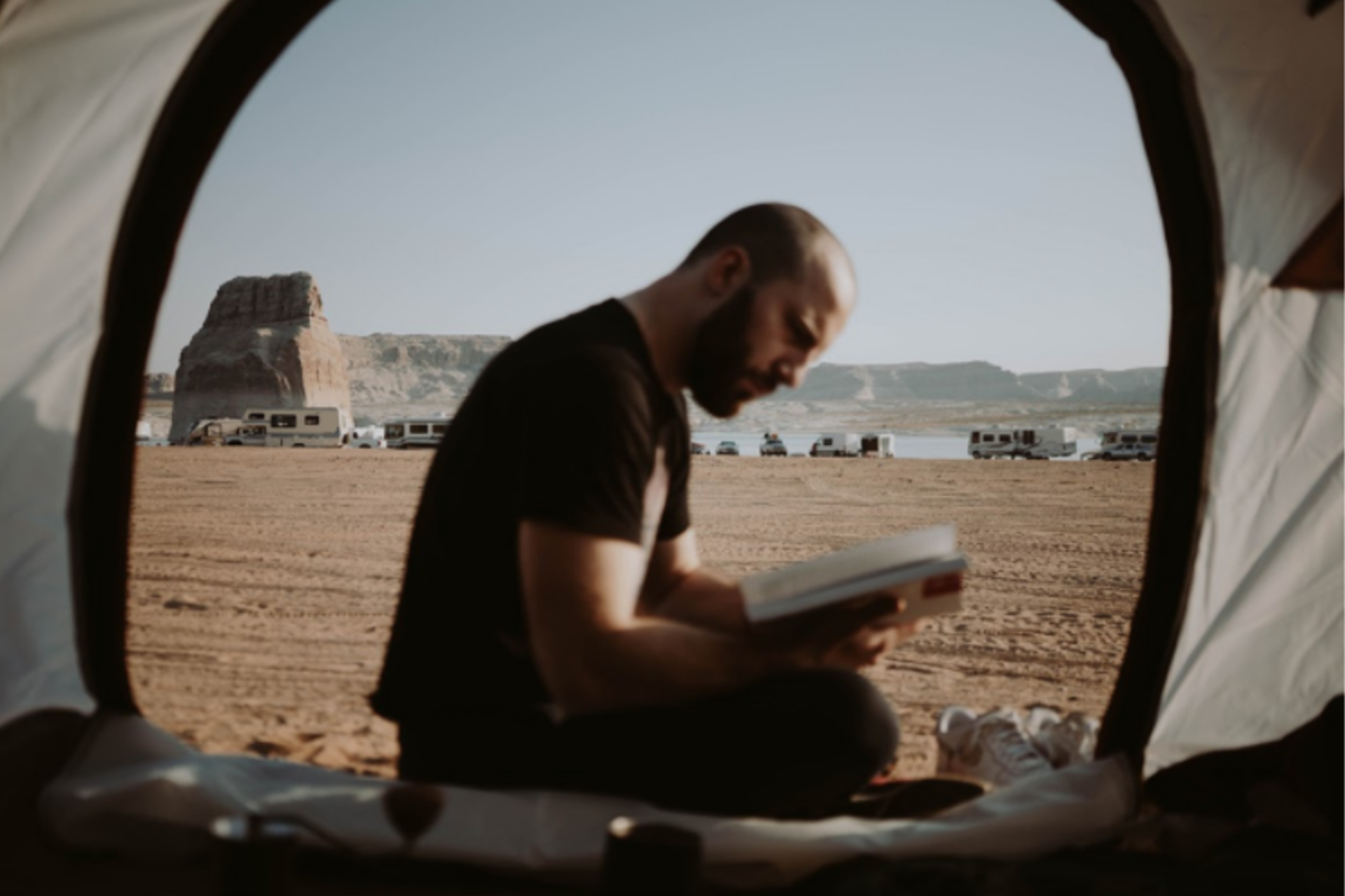 Yolunuzu aydınlatacak gezi kitapları olmadan seyahate çıkmayın!