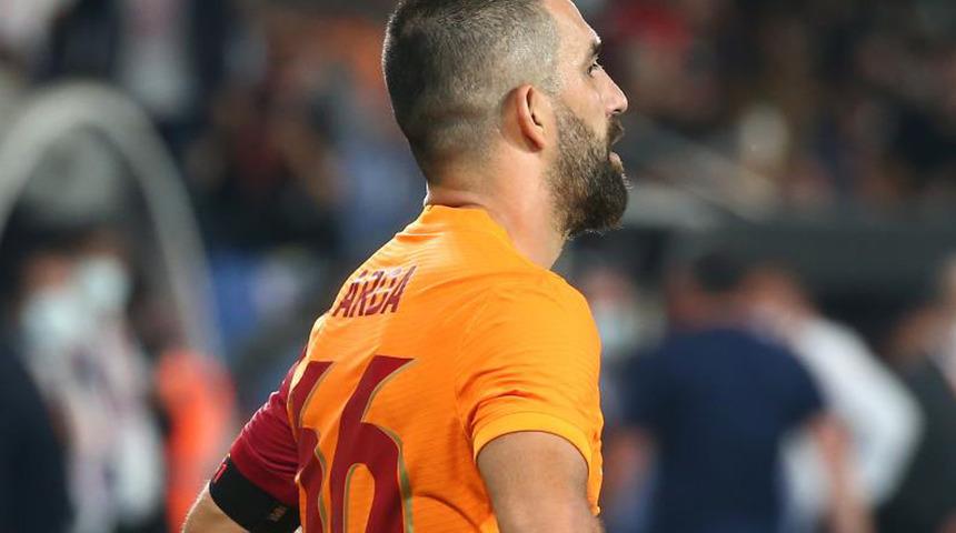 Arda Turan'dan Galatasaray taraftarına mesaj