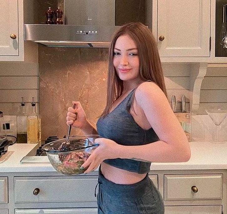 Danla Bilic son pozuyla olay oldu! Estetikleri say say bitmedi G5