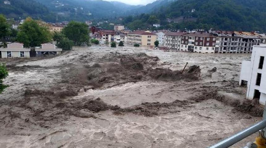 Sel felaketi: Kastamonu Bozkurt'da neden b&uuml;y&uuml;k yıkım yaşandı, yetkililer iddialar i&ccedil;in ne diyor?