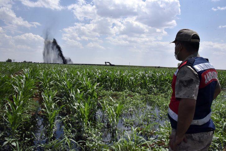 Şanlıurfa'da boru hattı delindi! Ham petrol metrelerce yüksekliğe fışkırdı G4