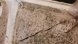 Korkutan görüntü! 500 metre uzunluğunda yarıklar oluştu