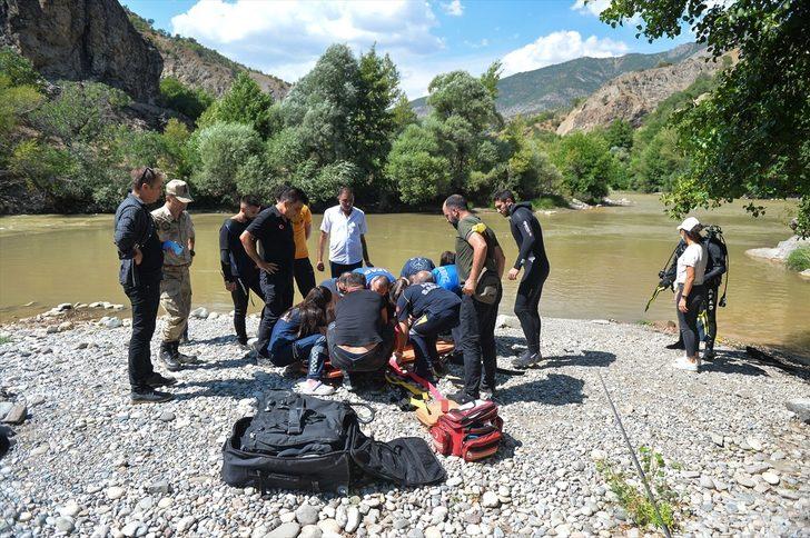 Tunceli'de serinlemek için Munzur Çayı'na giren kişi boğuldu G1