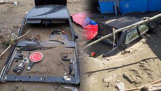 Aracı sel yüzünden kullanılmaz hale gelen genç, gözyaşlarını tutamadı