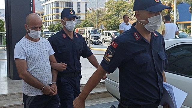 Ailenize cin musallat ederim deyip ilişkiye zorlamış! İstismarcı hocanın yaptıkları kan dondurdu! 