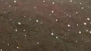 Trabzon'da sağanak sonrası dolu yağdı! 