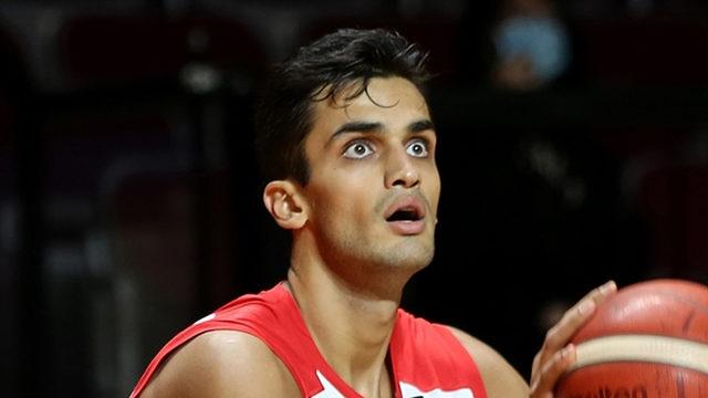  Ömer Faruk Yurtseven'den NBA Yaz Ligi'nde double-double