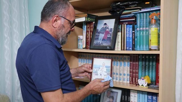 ÖNLEMİ HAYAT KURTARAN AFET: DEPREM - Sünnetinden iki gün sonra depremde kaybettikleri çocuklarının acısını yaşıyorlar