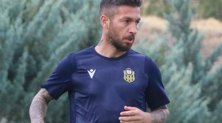 Yeni Malatyaspor&rsquo;un gol &uuml;midi Adem B&uuml;y&uuml;k