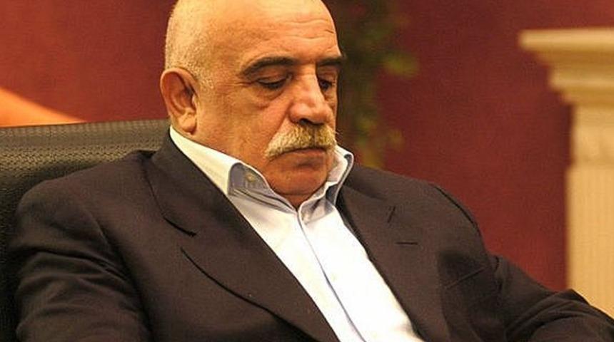 Kurtlar Vadisi'ne Halo karakteriyle damga vurmuştu! Ünlü oyuncu Sönmez Atasoy gerçek hayatta bakın kimi oynamış?