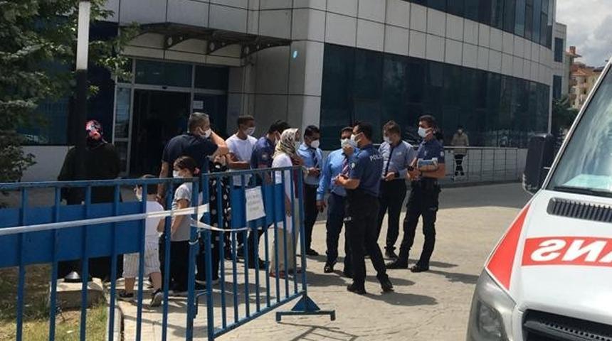 İki şoför de karantinada olması gerekirken direksiyon başında yakalandı