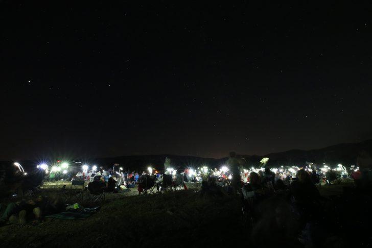 Karacabey Longozu'nda 2 bin kişi meteor yağmurunu izledi G2
