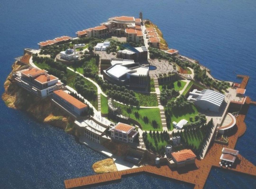 Demokrasi ve &Ouml;zg&uuml;rl&uuml;kler Adası nerede? Demokrasi ve &Ouml;zg&uuml;rl&uuml;kler Adası'na nasıl gidilir?