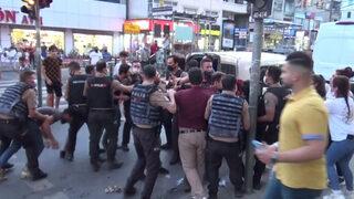 Sevgilisiyle kaçtı, ailesiyle karşılaşınca ortalık karıştı