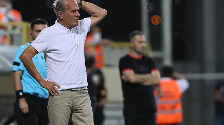  Mustafa Denizli: Bu futbolu geliştirerek sürdürmek istiyoruz