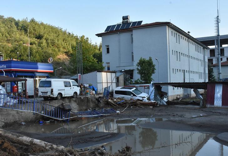 AFAD duyurdu: Selde can kaybı 72'e yükseldi G2