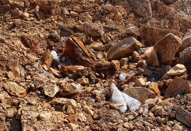 Binlerce yıllık! Sınır duvarı çalışmalarında yer altı buzuluna rastlandı G2