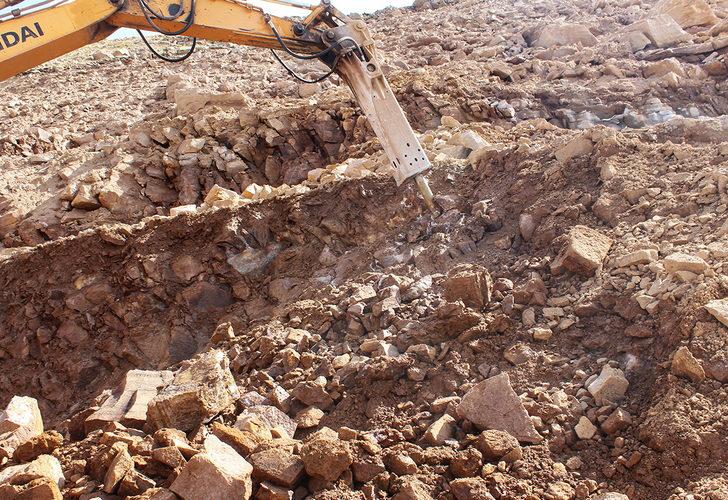 Binlerce yıllık! Sınır duvarı çalışmalarında yer altı buzuluna rastlandı G4