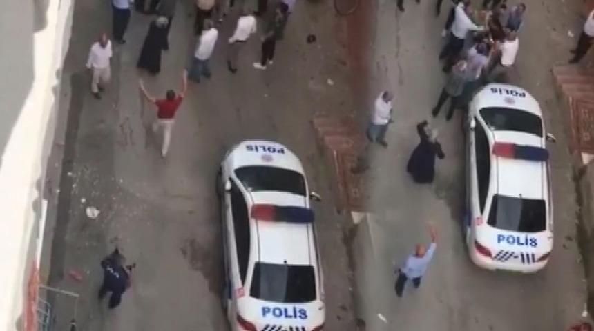 Ev sahibi-kiracı arasında kavga büyüdü, takviye ekipler sevk edildi