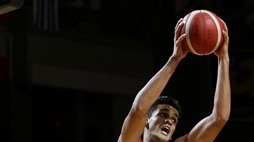 Ömer Faruk Yurtseven'den 21 sayılık performans
