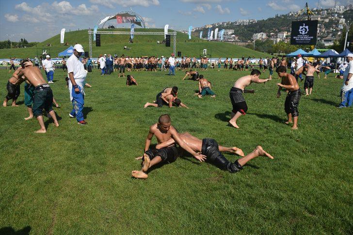 13. Sekapark Altın Kemer Yağlı Güreşleri başladı G3