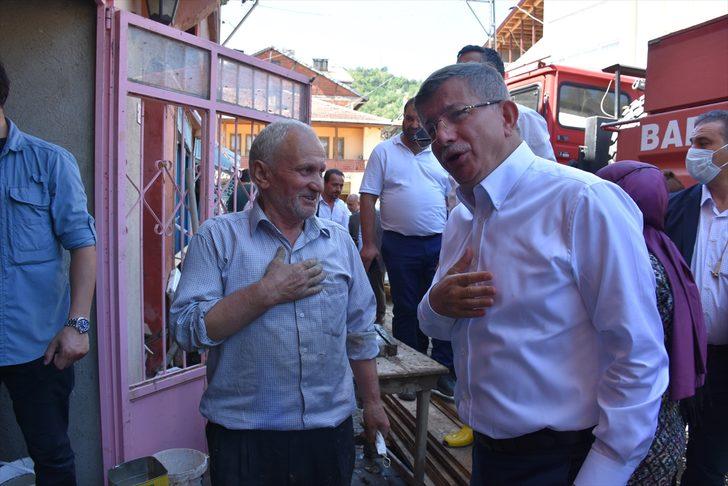 Gelecek Partisi Genel Başkanı Davutoğlu, Bartın'da sel bölgesinde incelemelerde bulundu: G3