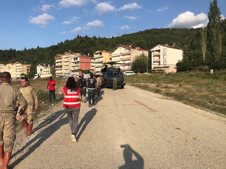 Sel felaketinin yaşandığı Ayancık'ta köylere helikopterle jeneratör götürüldü G2