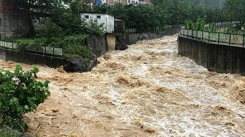 Meteoroloji il il sıraladı! Doğu Karadeniz için sel ve heyelan uyarısı