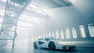 Efsane resmen geri döndü: Lamborghini Countach tanıtıldı!