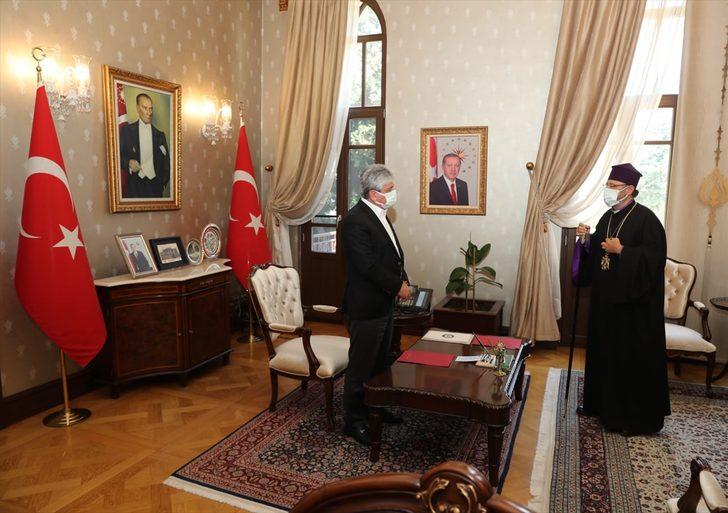 Türkiye Ermenileri Patriği Sahak Maşalyan'dan, Vali Doğan'a ziyaret G1