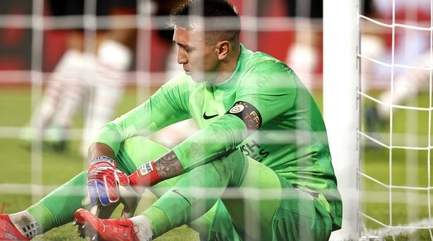 Galatasaray, Şampiyonlar Ligi 2. Eleme Turu ilk ma&ccedil;ında PSV'ye 5-1 yenildi