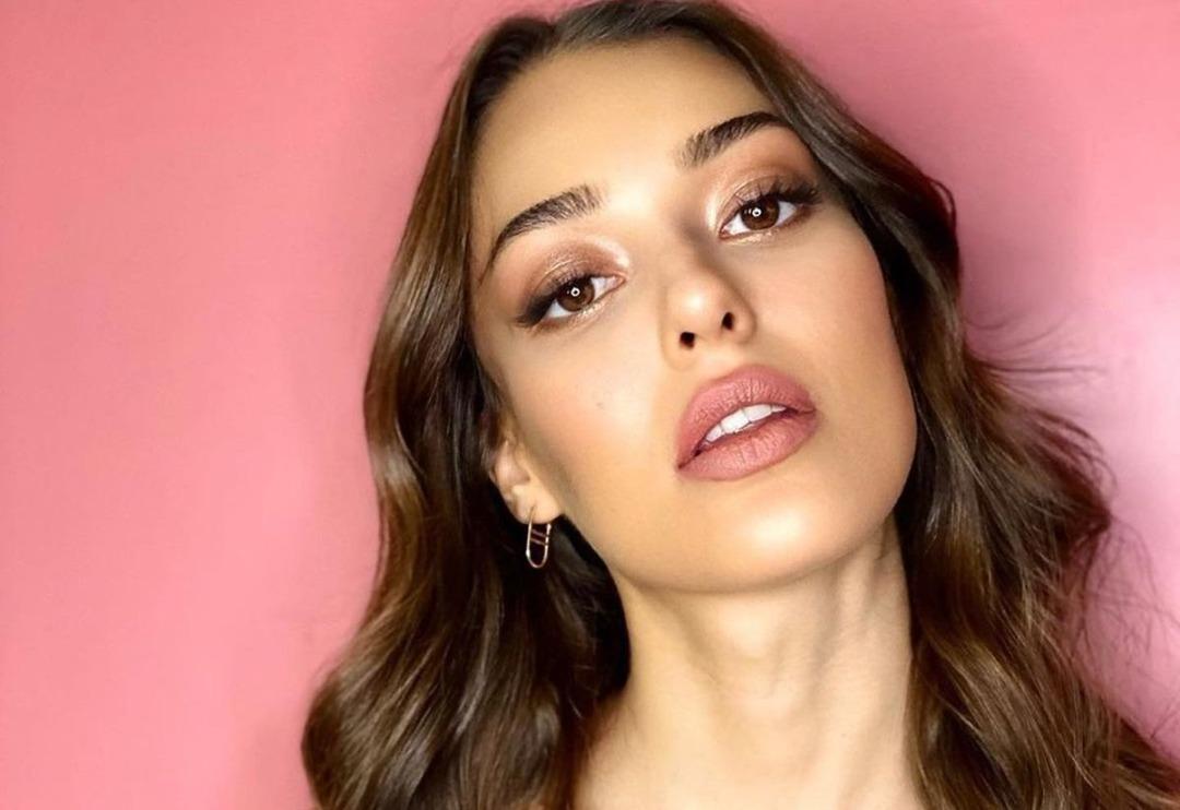 2014'te Elidor Miss Turkey ikincisi olmuştu! Dilan &Ccedil;i&ccedil;ek Deniz'in eski hali ortaya &ccedil;ıktı!