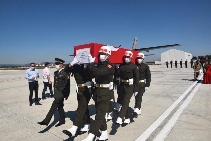 Şehit Muhammed Öztürk, memleketi Kastamonu'da son yolculuğuna uğurlandı G4