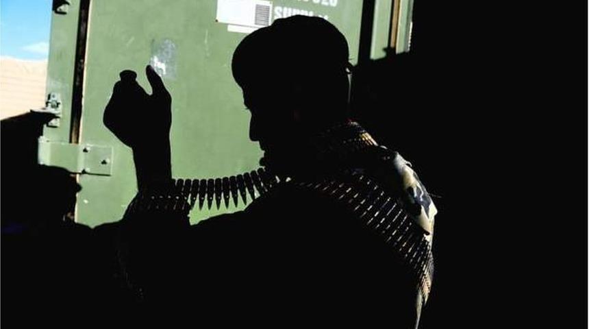 Taliban, Afganistan'da hangi silahlara el koydu?