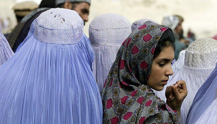 Taliban'la birlikte Afganistan'da kadınların ve kız çocuklarının hangi kazanımları tehdit altında?