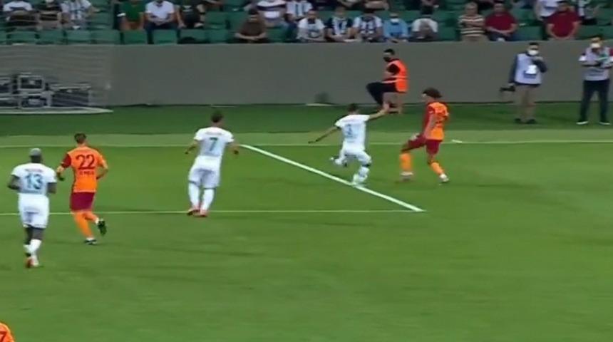 Galatasaray'ın penaltısına tepki yağıyor