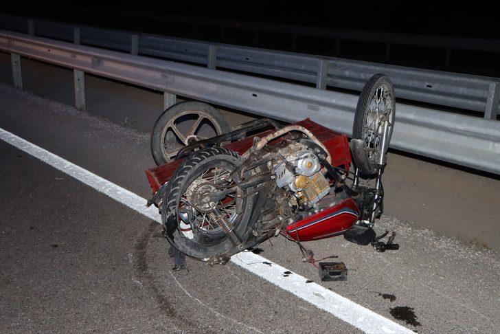 Manisa'da tır ile motosiklet çarpıştı, 2 kişi yaralandı G2