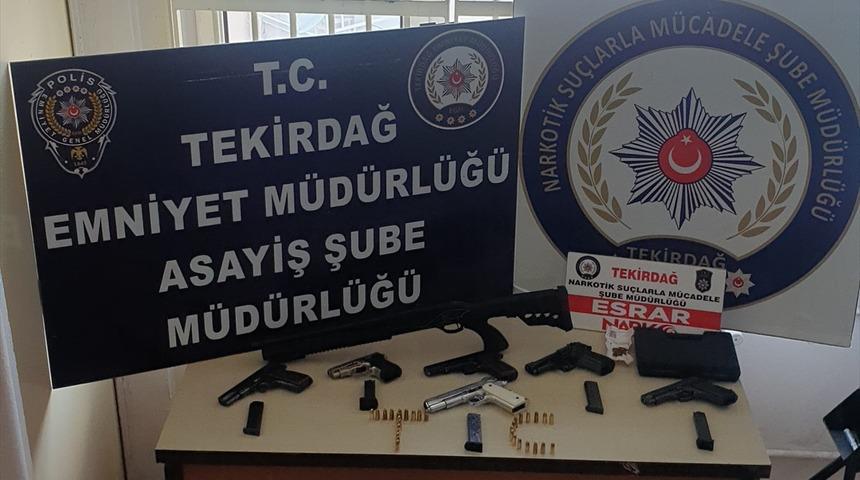 Tekirdağ'da çeşitli suçlardan aranan 14 kişi yakalandı